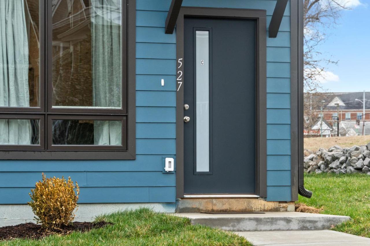 Rebecca'S Downtown Luxury Living Villa Clarksville Exterior photo