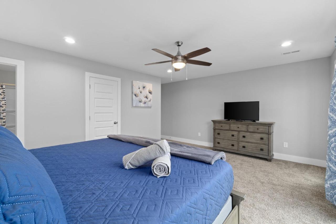 Rebecca'S Downtown Luxury Living Villa Clarksville Exterior photo